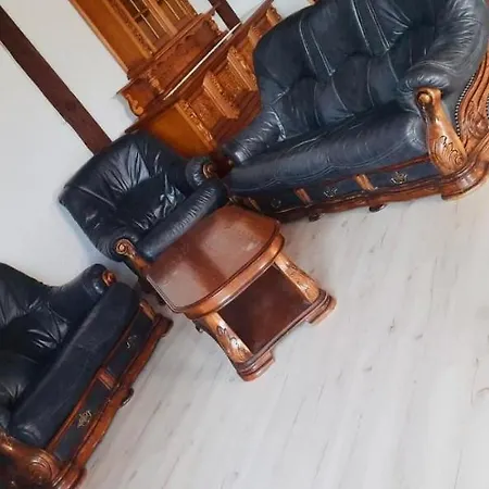 Dom wakacyjny Living In The Castel Near Naturepark In Germany